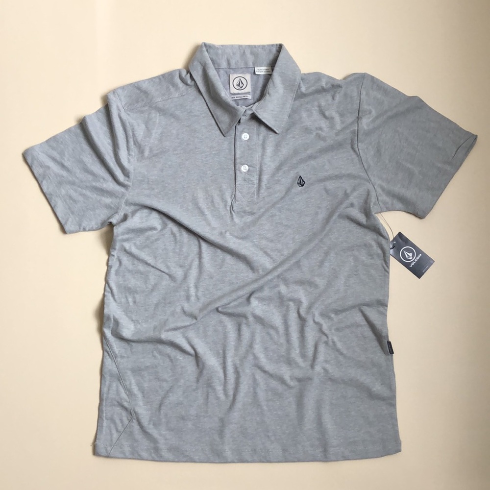 “NEW" Men's Volcom Classic Logo Embroidered Lightweight Classic Polo Sz Small‎